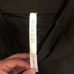 High-waisted crop lulu lemon leggings